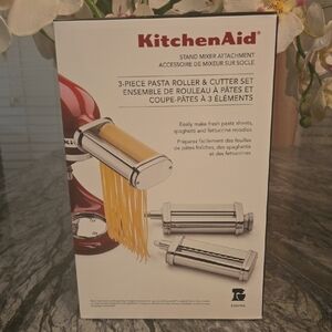 KitchenAid Silver Pasta Roller and Cutter Attachment Set